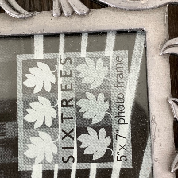 Photo Frame - Picture 2 of 7